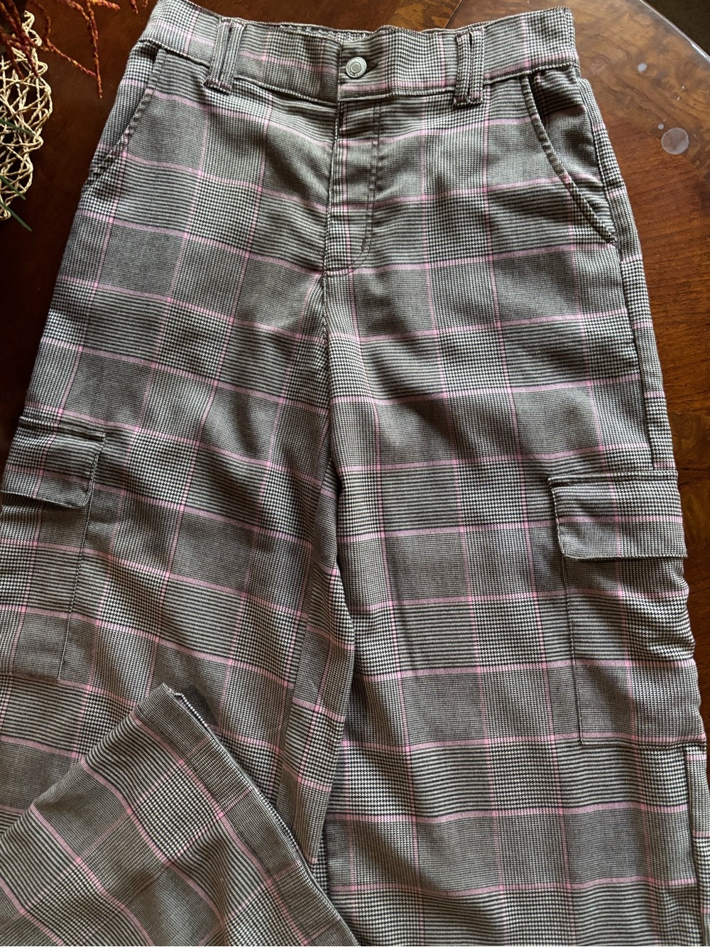 Women ‘s Gray Glen Plaid Cargo Pants with Pink Windowpane